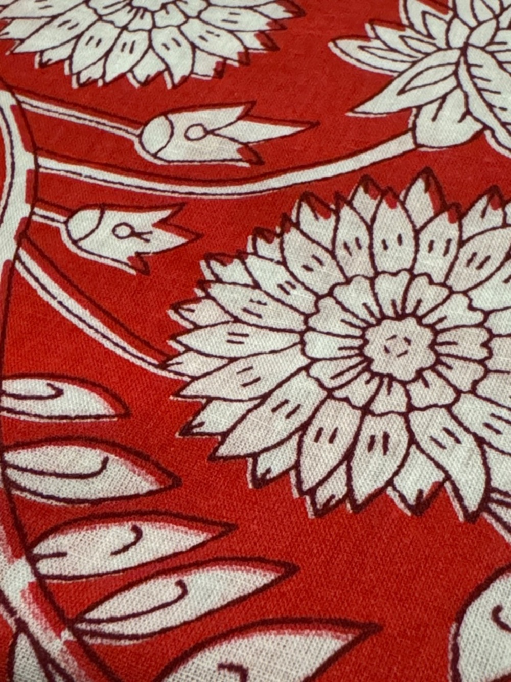 FREE WITH $25 PURCHASE Cotton Blend 16x16 Scarf/Bandana/ Handkerchief-Red/White - Picture 3 of 12